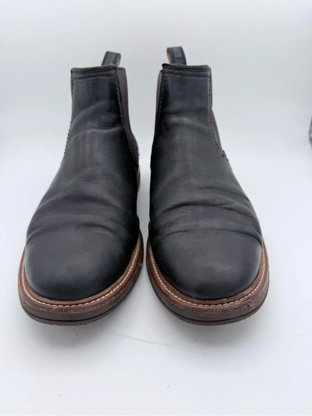UGG - Men’s Biltmore Chelsea boots black leather slip on ankle boots size 10.5